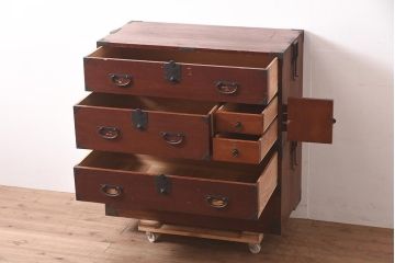 アンティーク家具　明治期　ヒノキ材　赤みがかった色合いが趣のある重ね箪笥(和箪笥、衣装箪笥、引き出し、チェスト)(R-044352)