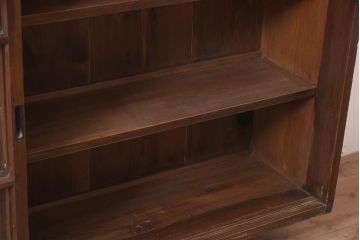アンティーク家具　昭和初期　一本物　ゆらゆらガラスがレトロな雰囲気の重ねガラス戸棚(キャビネット、収納棚、飾り棚)(R-044356)
