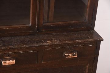 アンティーク家具　和製　昭和初期　大正ロマンな雰囲気漂う食器棚(キャビネット、収納棚、ガラス戸棚)(R-044357)