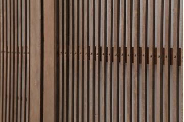 アンティーク建具　大正昭和初期　裏障子付きの趣のある格子戸2枚セット(帯ガラス戸、障子戸、引き戸、建具)(R-044358)