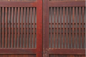 アンティーク建具　和製アンティーク　明治期　経年による味わいが魅力的な格子帯戸2枚セット(板戸、建具、引き戸)(R-044362)
