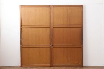 アンティーク建具　昭和中期　和モダンな空間演出におすすめな板戸2枚セット(引き戸、建具)(R-044363)