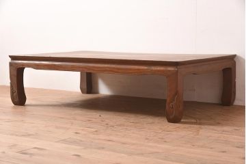 アンティーク家具　昭和中期　総栗材　優しげな雰囲気が魅力の座卓(ローテーブル、センターテーブル)(R-044371)