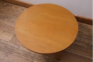 ビンテージ家具　昭和中期　タモ材　珍しいデザインのレトロな丸ちゃぶ台(座卓、折り畳みテーブル)(R-044376)