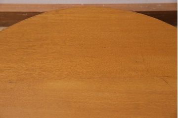 ビンテージ家具　昭和中期　タモ材　珍しいデザインのレトロな丸ちゃぶ台(座卓、折り畳みテーブル)(R-044376)