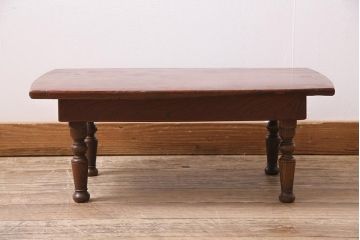 アンティーク家具　大正期　上手物!　総ケヤキ材　天板一枚板　挽き物脚が優美な印象の座卓(ちゃぶ台、ローテーブル、センターテーブル)(R-044379)