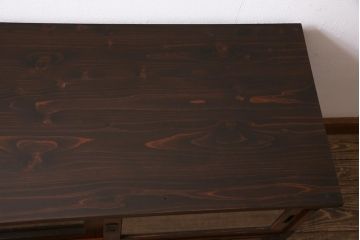 アンティーク家具　明治大正期　前面ケヤキ材　鋲金具が存在感のあるローボード(テレビボード、リビングボード、テレビ台)(R-044382)