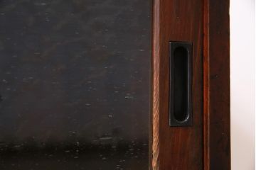 アンティーク家具　明治大正期　前面ケヤキ材　鋲金具が存在感のあるローボード(テレビボード、リビングボード、テレビ台)(R-044382)