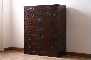 中古　伝統民芸家具　岩谷堂箪笥　No.359三、五尺整理上四ッ抽　美しい杢目と豪華な南部鉄器金具が魅力のチェスト(衣装箪笥、整理タンス、引き出し)(定価約50万円)(R-044387)