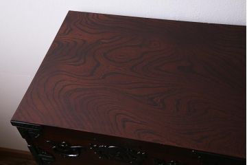 中古　伝統民芸家具　岩谷堂箪笥　No.359三、五尺整理上四ッ抽　美しい杢目と豪華な南部鉄器金具が魅力のチェスト(衣装箪笥、整理タンス、引き出し)(定価約50万円)(R-044387)