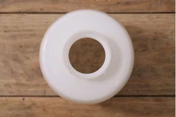 レトロ照明　昭和中期　シンプルで馴染みやすい筒型の吊り下げ照明(シェード、天井照明、ペンダントライト)(R-044398)