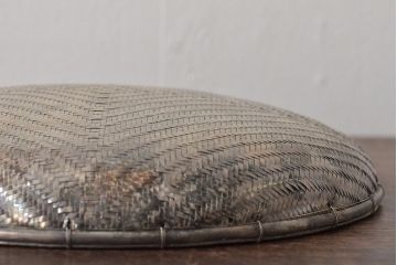 古い金属製　網代籠(ザル)　茶道具(箱付き)(R-044413)
