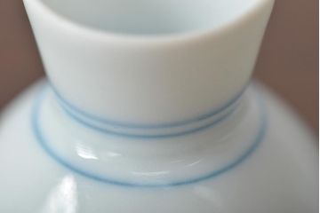 十三代　酒井田柿右衛門　染錦柿画　酒器(共箱、お猪口、徳利)(R-044414)