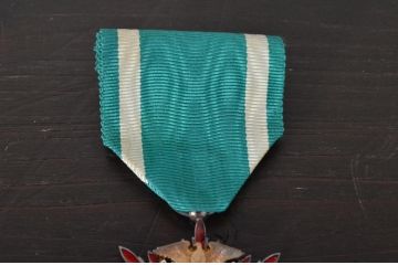 当時物　功五級金鵄勲章　略綬　共箱(旧日本軍)(R-044461)