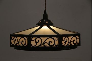 アンティーク照明　大正昭和初期　大正ロマン　八角形のシルエットがモダンな天井照明(シェード、吊り下げ照明)(R-44502)