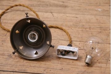 アンティーク照明　大正昭和初期　大正ロマン　八角形のシルエットがモダンな天井照明(シェード、吊り下げ照明)(R-44503)