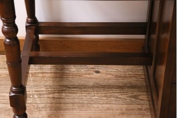 アンティーク家具　大正ロマン　ケヤキ材　挽き物脚が目を引くおしゃれな片袖机(片袖デスク、ワークデスク、在宅ワーク、在宅用)(R-044508)