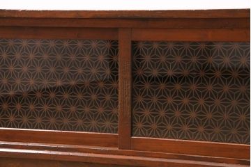 アンティーク家具　昭和初期　脚付きリメイク　当店オリジナルの組子入り　和レトロな雰囲気が魅力のテレビ台(ローボード、収納棚)(R-044515)