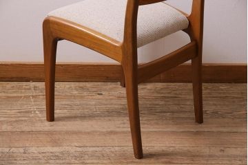 ヴィンテージ家具　北欧ビンテージ　G-PLAN(ジープラン)　チーク材　スタイリッシュなフォルムが魅力的なダイニングチェア(椅子、ラダーバックチェア)(R-044522)