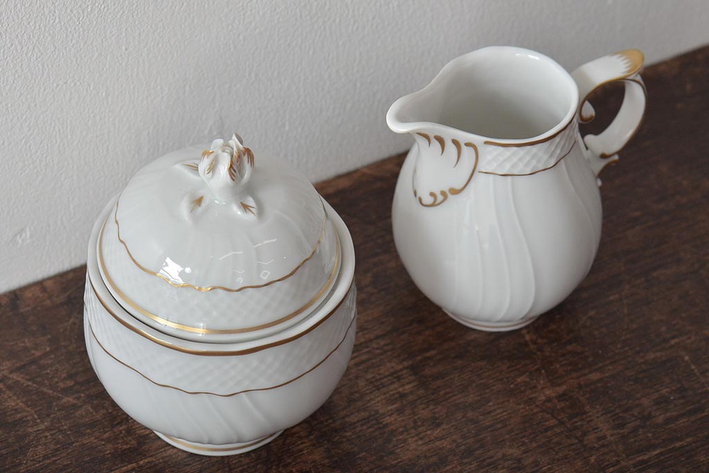中古　ハンガリー　HOLLOHAZA(ホロハーザ)　Pannonia(パノニア)　シュガーポット　クリーマー　2点セット(ミルクジャー、洋食器)(R-044526)