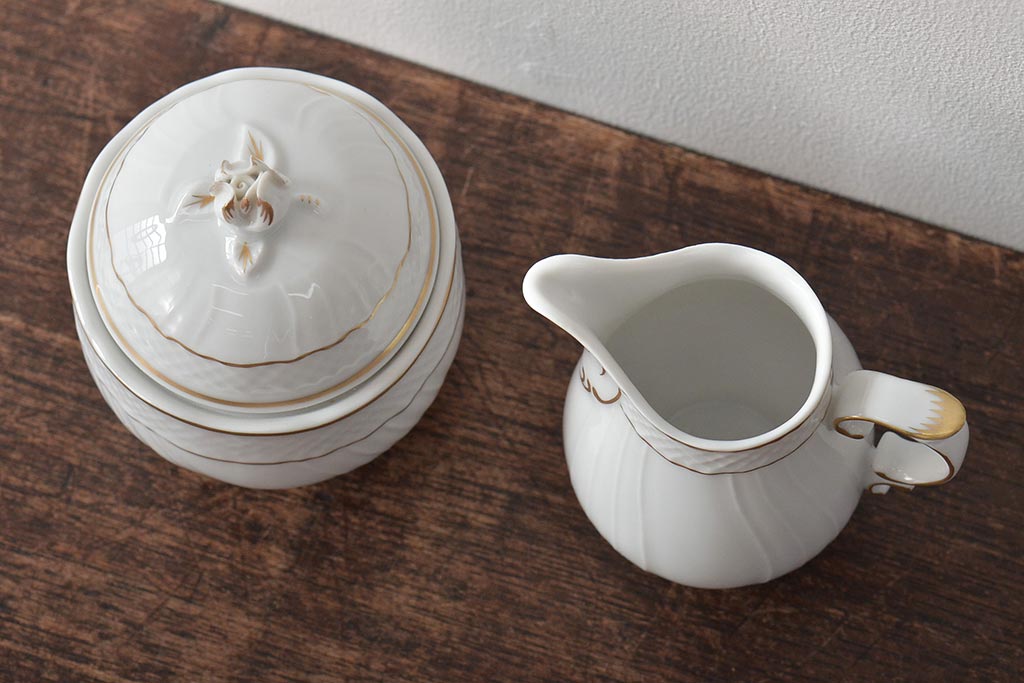 中古　ハンガリー　HOLLOHAZA(ホロハーザ)　Pannonia(パノニア)　シュガーポット　クリーマー　2点セット(ミルクジャー、洋食器)(R-044526)