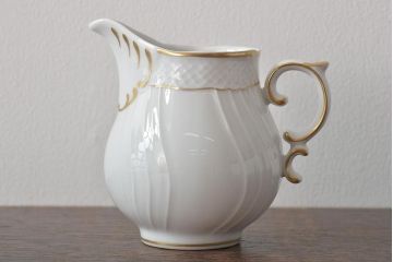 中古　ハンガリー　HOLLOHAZA(ホロハーザ)　Pannonia(パノニア)　ミルクジャー(クリーマー、洋食器)(R-044530)