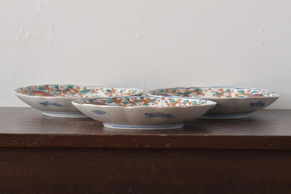 幕末〜明治　伊万里焼　色絵金彩兎図　7寸皿3枚(中皿)(R-044540)