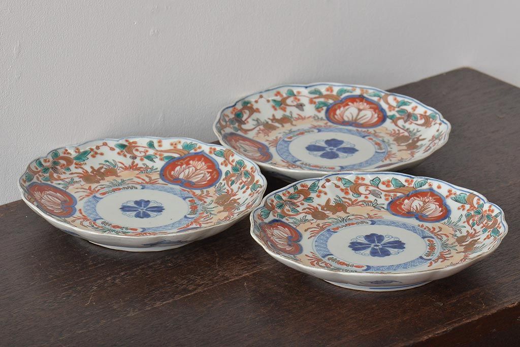 幕末〜明治　伊万里焼　色絵金彩兎図　7寸皿3枚(中皿)(R-044540)