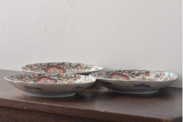 幕末〜明治　伊万里焼　色絵金彩兎図　7寸皿3枚(中皿)(R-044540)