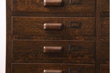 アンティーク家具　昭和初期　ナラ材・トラフ杢(虎斑)　大正ロマン薫る上手物の脚付きチェスト(引き出し)(R-044544)