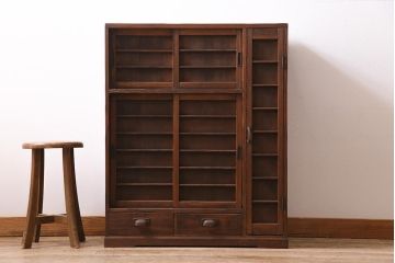 アンティーク家具　和製アンティーク　昭和初期　ヒノキ材　引き出し付き　レトロな雰囲気溢れる下駄箱(収納棚、戸棚)(R-044553)