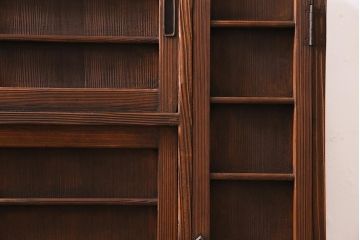 アンティーク家具　和製アンティーク　昭和初期　ヒノキ材　引き出し付き　レトロな雰囲気溢れる下駄箱(収納棚、戸棚)(R-044553)