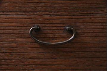 アンティーク家具　和製アンティーク　昭和初期　桐材　味わい深い和の雰囲気漂う小箪笥(小物収納、引き出し、戸棚、収納棚、桐箪笥、桐たんす)(R-044555)