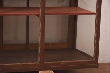 アンティーク家具　昭和初期　木の風合いが味わい深いガラスケース(ショーケース、陳列棚)(R-044557)