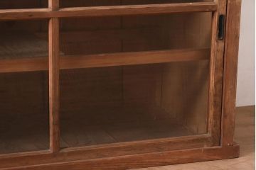 アンティーク家具　大正昭和初期　古い木の味わいが魅力的なガラス戸棚(収納棚、食器棚、本箱、キャビネット)(R-044559)