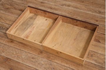 アンティーク家具　和製アンティーク　昭和初期　前面ケヤキ材　格子がアクセントになったリメイク水屋箪笥キャビネット(戸棚、収納棚)(R-044566)