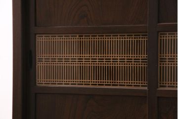 アンティーク家具　和製アンティーク　昭和初期　前面ケヤキ材　格子がアクセントになったリメイク水屋箪笥キャビネット(戸棚、収納棚)(R-044566)