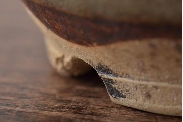 古い丸型植木鉢(中国海鼠白交趾釉?)(R-044573)