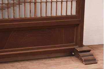 アンティーク建具　和製　昭和初期　上手物!　本体ヒノキ材・腰板ケヤキ材　美しい組子が目を引く引き戸付き衝立(つい立て、仕切り、パーテーション)(R-044581)