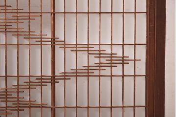 アンティーク建具　和製　昭和初期　上手物!　本体ヒノキ材・腰板ケヤキ材　美しい組子が目を引く引き戸付き衝立(つい立て、仕切り、パーテーション)(R-044581)