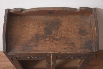 アンティーク家具　和製　大正ロマン　透かし彫りの意匠がおしゃれな栓材製の戸棚(ガラス戸棚、食器棚、飾り棚、キャビネット)(R-044586)