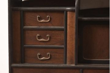 アンティーク家具　和製　大正期　前板ケヤキ・中桐材　和洋折衷のデザインが魅力のおしゃれな茶棚(茶箪笥、収納棚、違い棚、戸棚)(R-044587)