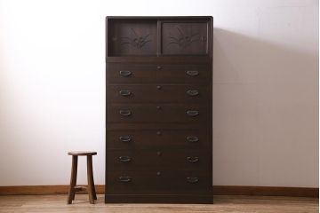 中古　国産　総桐材　引き戸付き　凛とした和の雰囲気漂う重ね箪笥(衣装箪笥、桐箪笥、和タンス)(R-044588)