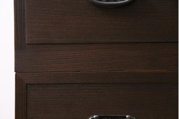 中古　国産　総桐材　引き戸付き　凛とした和の雰囲気漂う重ね箪笥(衣装箪笥、桐箪笥、和タンス)(R-044588)