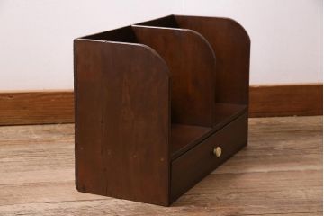 アンティーク雑貨　昭和初期　シックな色合いが魅力のブックスタンド(本立て)(R-044590)