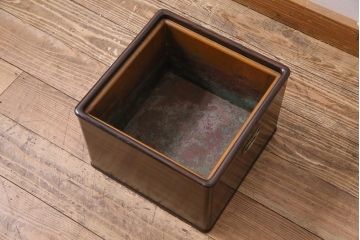 アンティーク雑貨　昭和初期　指物家具　縞黒檀(シマコクタン)材　縞目の美しい高級角火鉢(木製火鉢、箱火鉢)(R-044591)