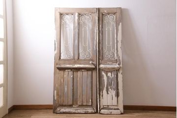 アンティーク建具　フランスアンティーク　オーク材　両開き　鉄格子がおしゃれな親子ドア(木製扉)(R-044598)