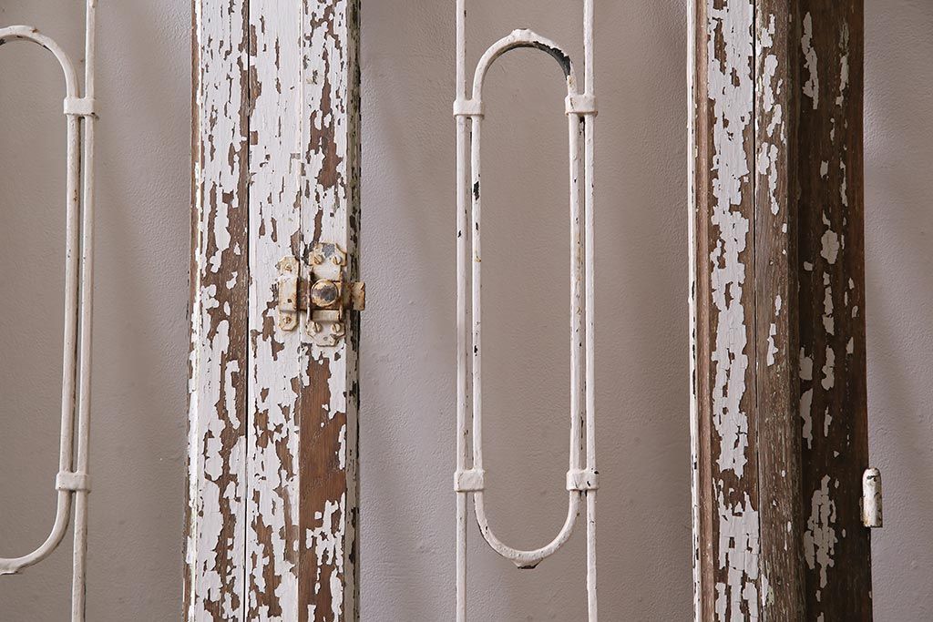 アンティーク建具　フランスアンティーク　オーク材　両開き　鉄格子がおしゃれな親子ドア(木製扉)(R-044598)