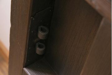 アンティーク建具　明治期　本体ヒノキ材・板部ケヤキ材　クリアガラス入り　落ち着いた和の雰囲気を演出する蔵戸(引き戸、玄関戸)(R-044599)