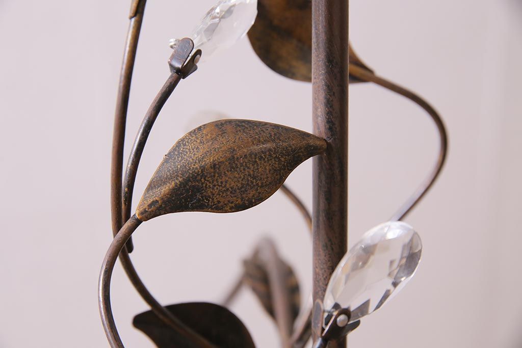 中古　アンティーク調　鉄製　ボタニカルモチーフがお洒落な5灯シャンデリア(天井照明、吊り下げ照明)(R-044600)